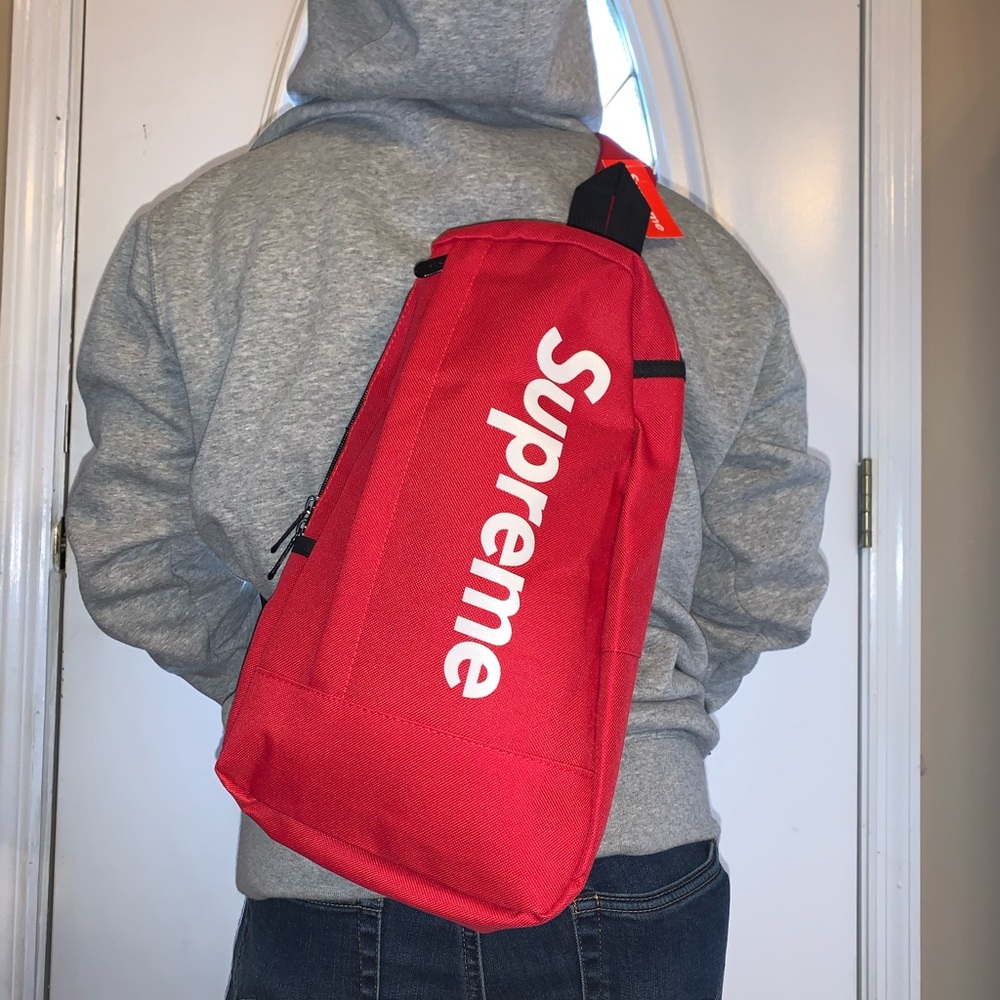 🖤SUPREME SLING BAG🖤